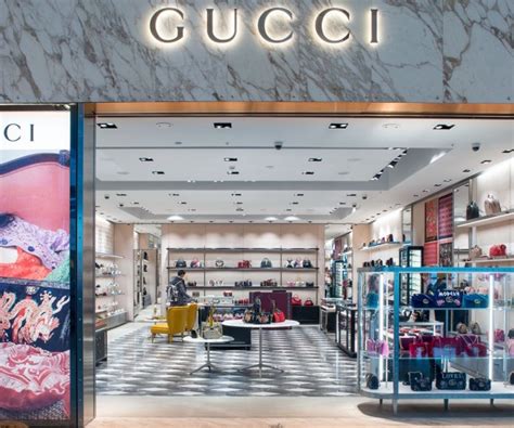 is gucci cheaper at heathrow airport|gucci store heathrow.